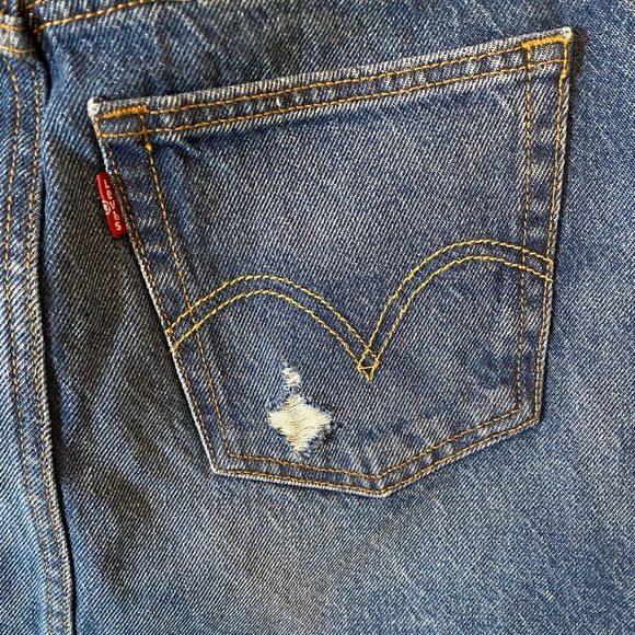 NWT Levi’s Deconstructed Jean Skirt Sz 4 - Picture 5 of 10